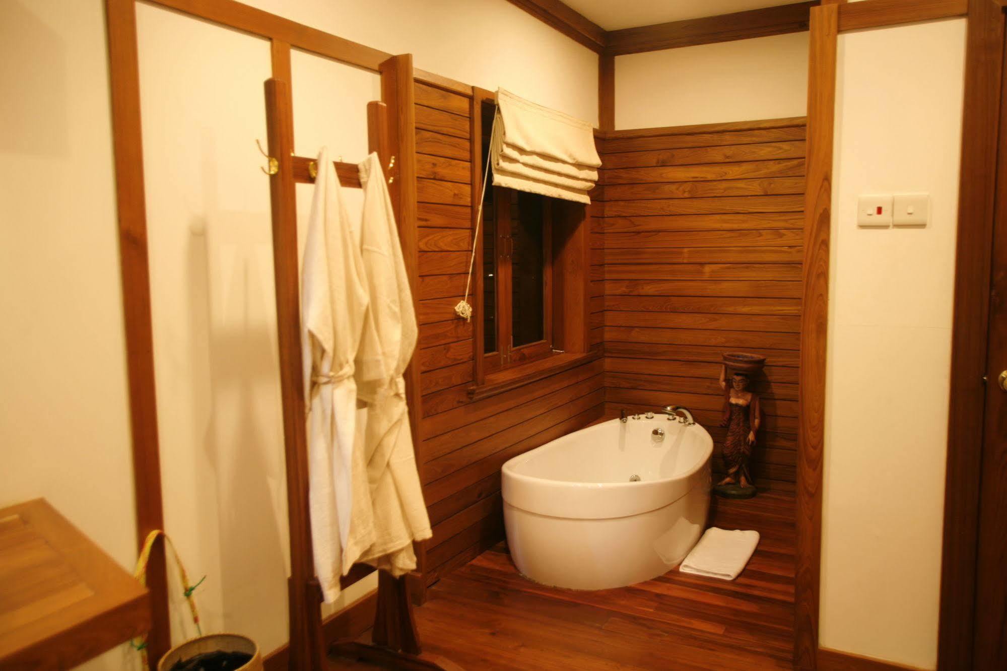 Inle Lake Myanmar Treasure Resorts Inle מראה חיצוני תמונה